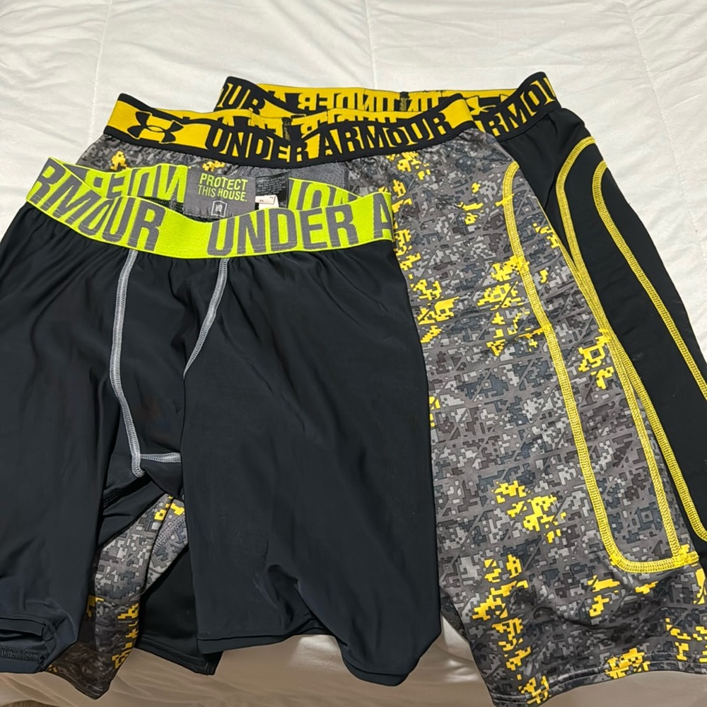 Under Armour Compression Shorts Men’s